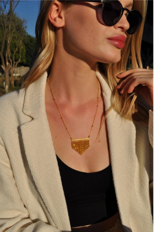 DORİKA PÜSKÜLLÜ KOLYE