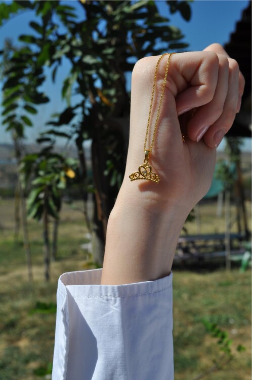 ALTIN KRALİÇE TACI KOLYE