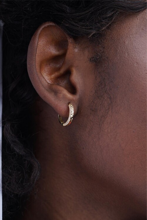 KENARI TAŞLI KALEMLİ HALKA KÜPE