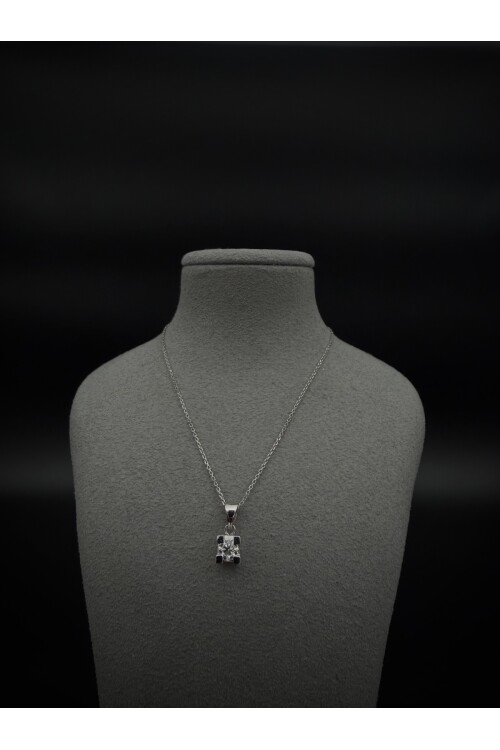 PIRLANTA TAKOZ TIRNAK TEKTAŞ ZİNCİRLİ KOLYE