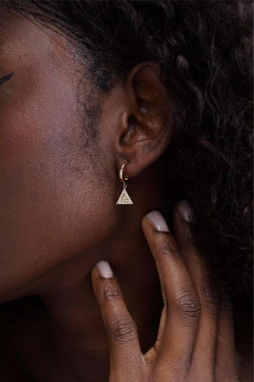 ÜÇGEN SALLANTILI KÜPE