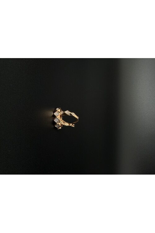 PIRLANTA ASİMETRİK OLUKLU KÜPE