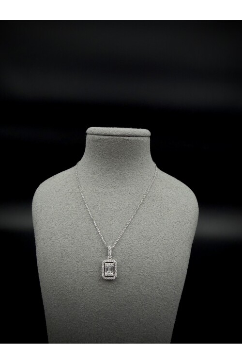 PIRLANTA BAGET ve YUVARLAK TAŞLI KOLYE