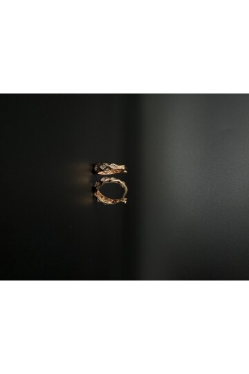 PIRLANTA ASİMETRİK OLUKLU KÜPE