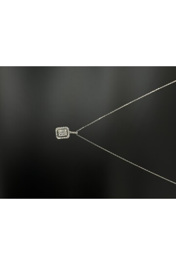 PIRLANTA BAGET ve YUVARLAK TAŞ KOLYE